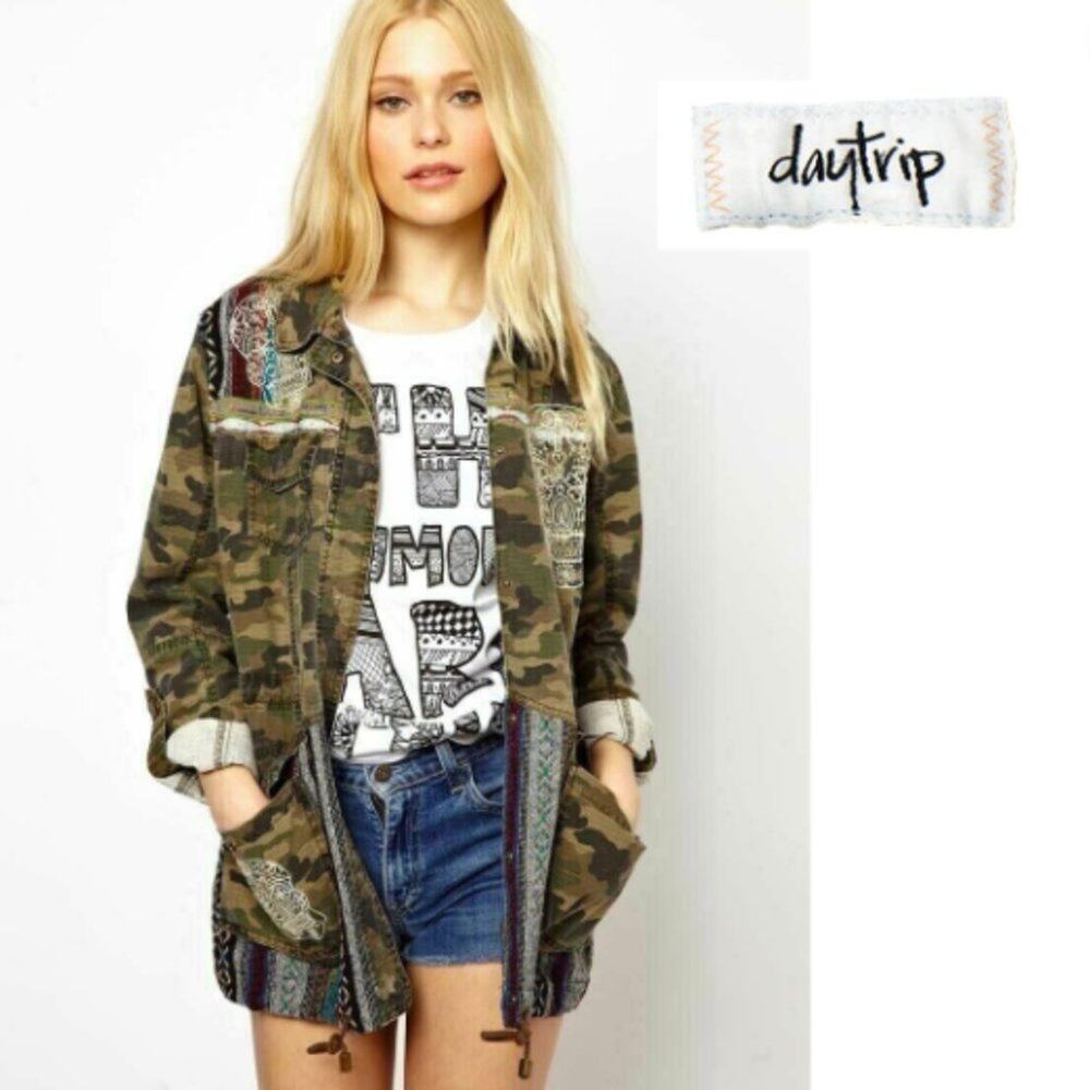 DAYTRIP Ripstop women's Dia de los Muertos Catrina embroidered camo jacket SMALL